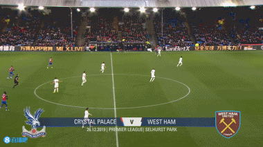 前锋单场双响，全场瞩目