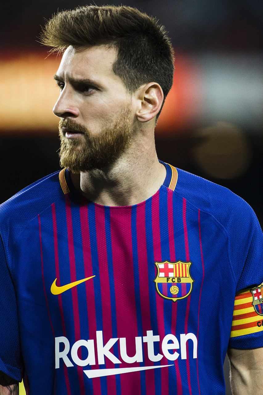 篮球篮网球迷为球队送上支持横幅（篮网球迷举起横幅为球队助威）