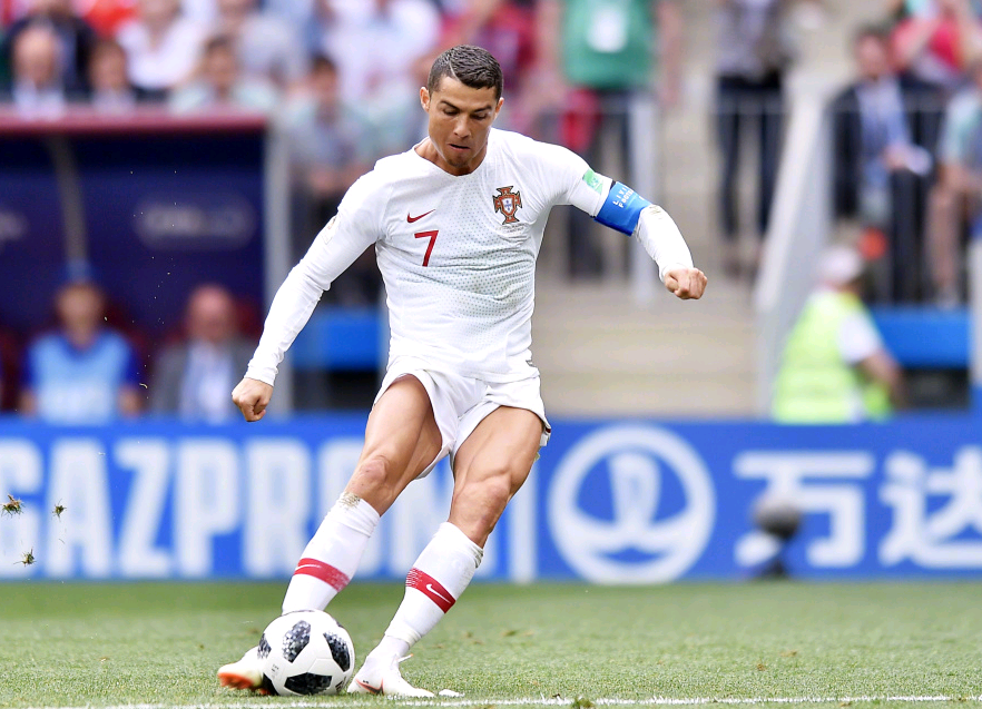 里夫斯：詹姆斯投了那个球人们会骂他该传，传了又说他该投（里夫斯：詹姆斯投就被说该传，传又被说该投）