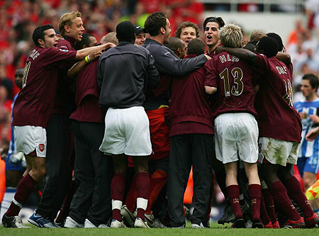 文章总结：维罗纳主场防守稳健但进攻乏力，亚特兰大控球强攻，两队将展开激烈对决。