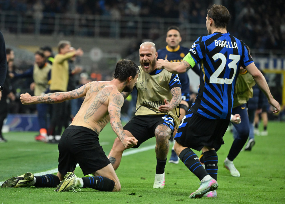 记者：拉什福德请假是个人原因并未受伤，明日就能回归训练（记者：拉什福德因个人事务请假并无伤情，明日即可归队训练）